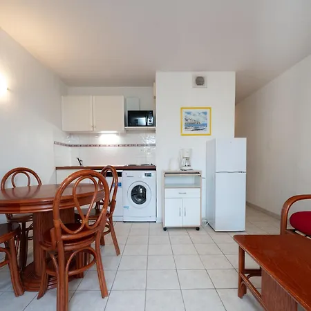 Apartmán In With Parking